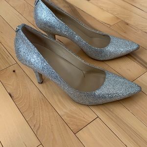 Michael Kors size 8.5 pumps